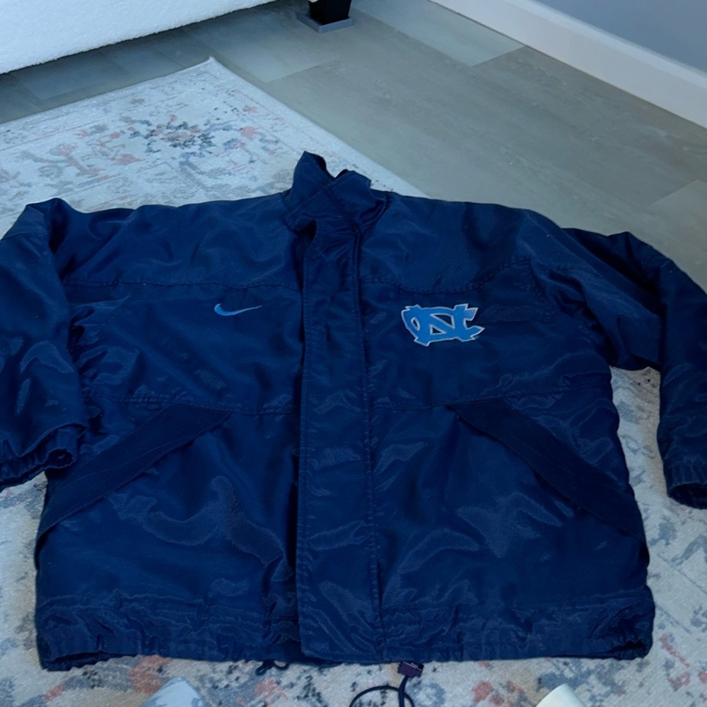 Vintage Carolina Tar Heel Nike coat size large